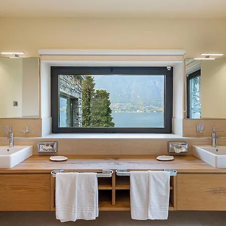 Dom wakacyjny Estate With Pool Como